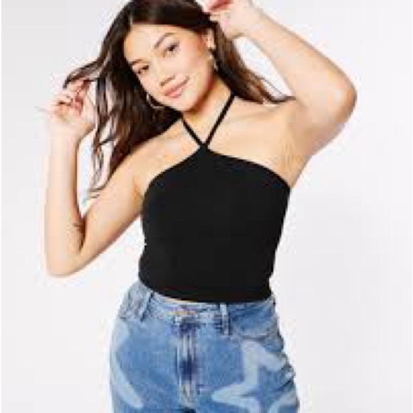 NWT Hollister Pointed Neck Halter Top XS - Picture 5 of 5
